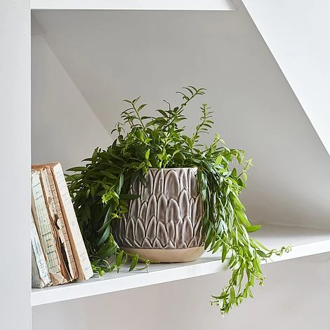 Arles Leaf Embossed Mocha Planter H24Cm D28Cm 2 Arles Leaf Embossed Mocha Planter H24Cm D28Cm - Image 2